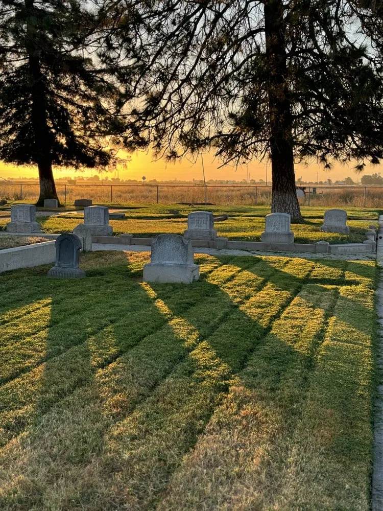 Local landscape design experts serving Sacramento, CA - Rivera Landscaping Services