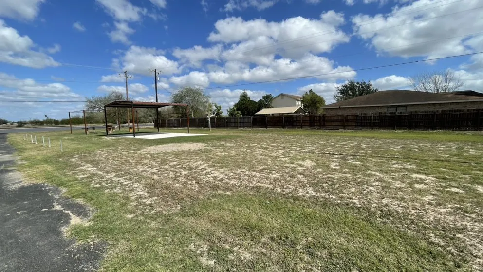 Expert garden landscaping experts serving Alamo, TX - Rivera Lawn Care