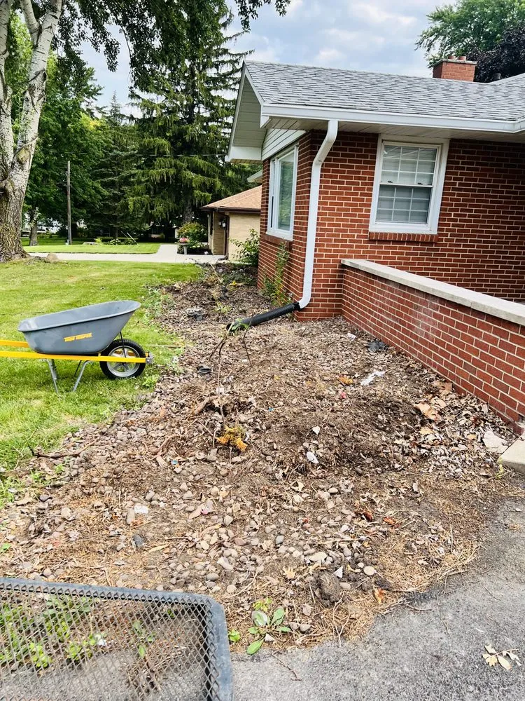 Top-rated yard maintenance for homes across Ottawa, IL - Rivera Lawn Care