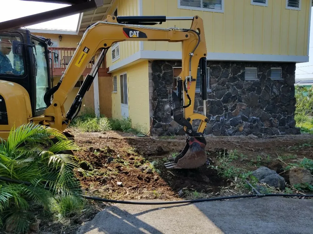 Professional landscaping services experts serving Kailua-Kona, HI - Rivera's Custom Landscaping and Excavating
