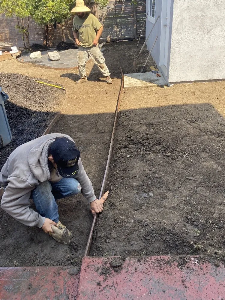 Reliable garden landscaping for homes in Pittsburg, CA by Rivera's Landscaping Services