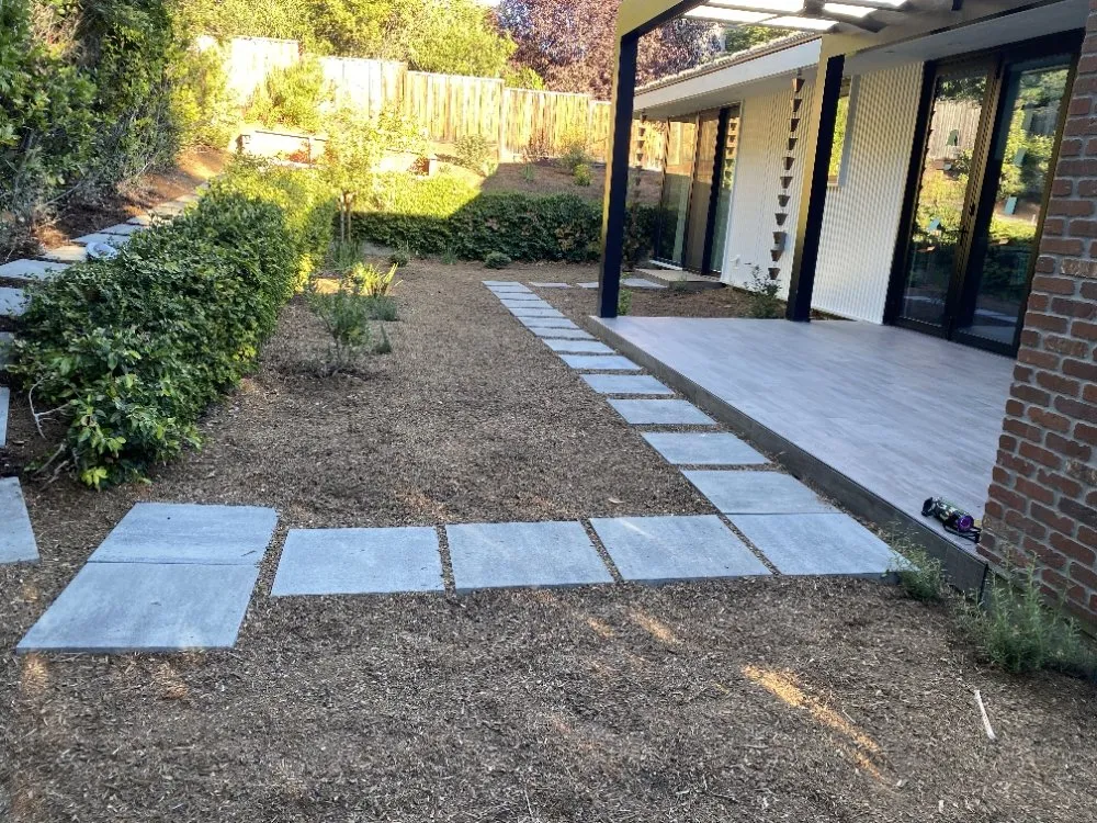 Reliable lawn mowing service experts serving Pittsburg, CA - Rivera's Landscaping Services