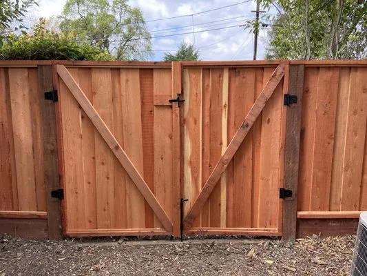 Rivera's Landscaping Services Logo