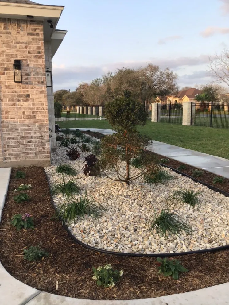 Affordable yard cleanup service experts serving La Feria, TX - Rivera's Lawn & Landscaping