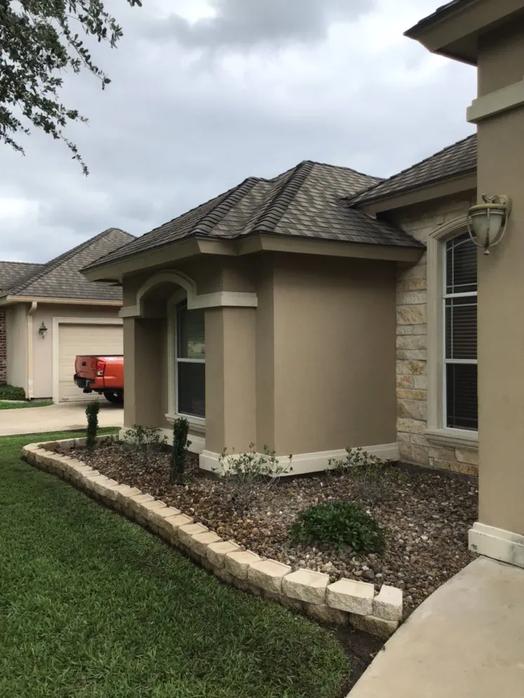 Professional yard maintenance experts serving Mission, TX - Rivera's Lawn & Landscaping