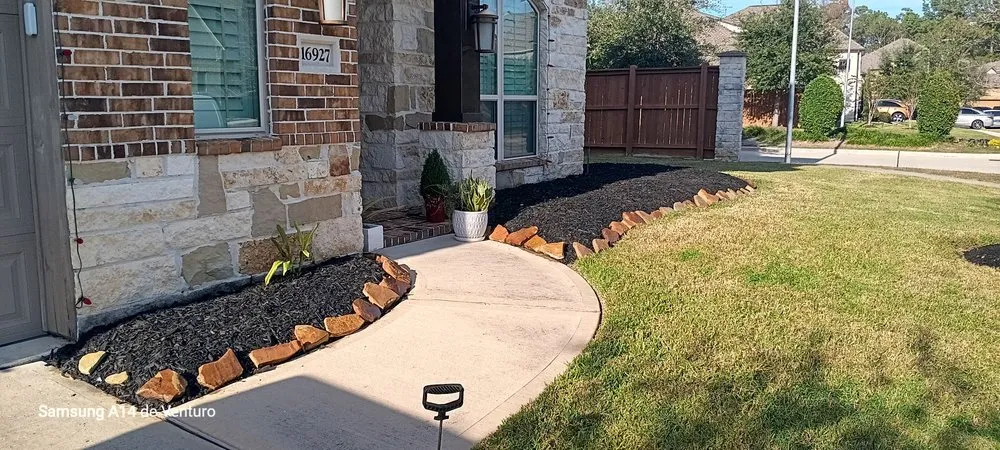 Custom landscaping services in Spring, TX - Rivera’s Lawn Care Services