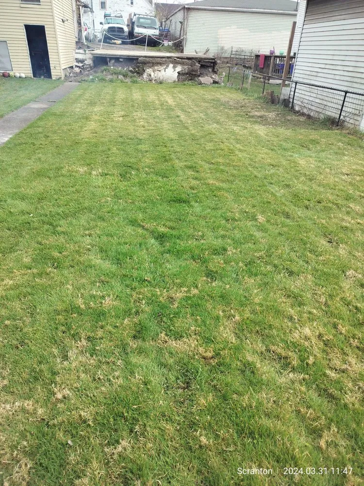 Expert garden landscaping experts serving Scranton, PA - Rivera's Lawncare Landscaping Services