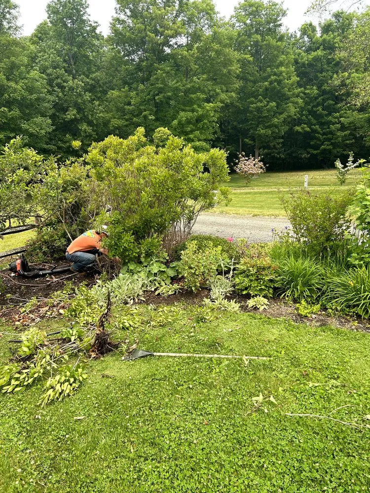 Custom lawn mowing service in Portland, CT - Rivereast Landscape