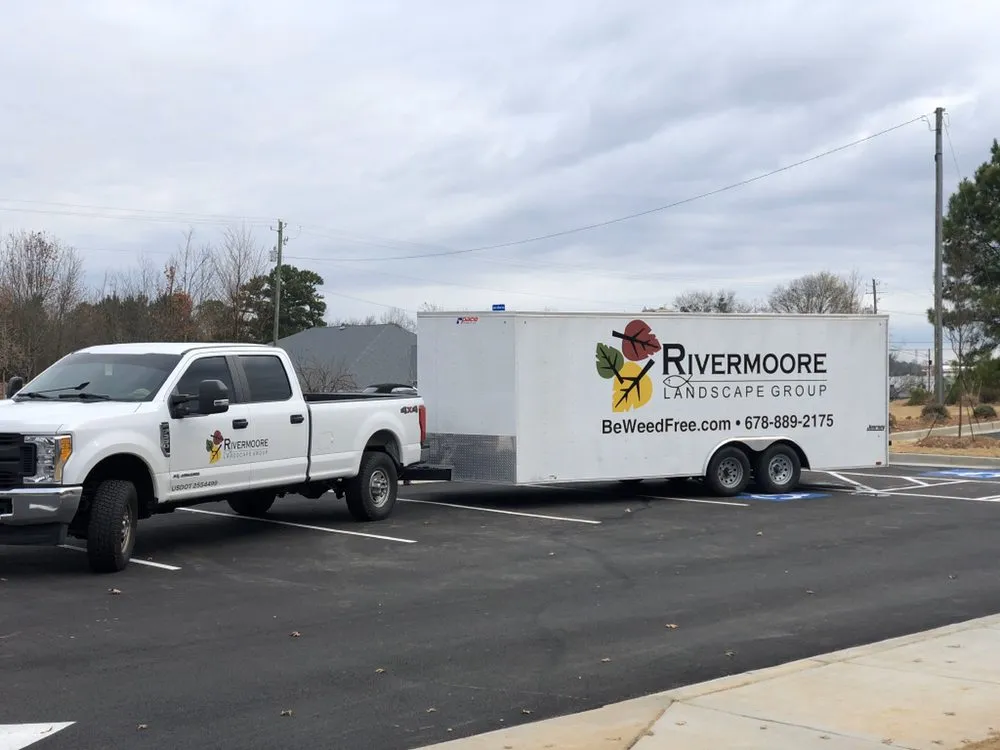 Affordable lawn mowing service experts serving Auburn, GA - Rivermoore Lawn Care