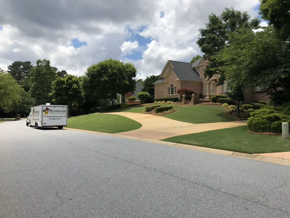 Top-rated garden landscaping in Auburn, GA by Rivermoore Lawn Care