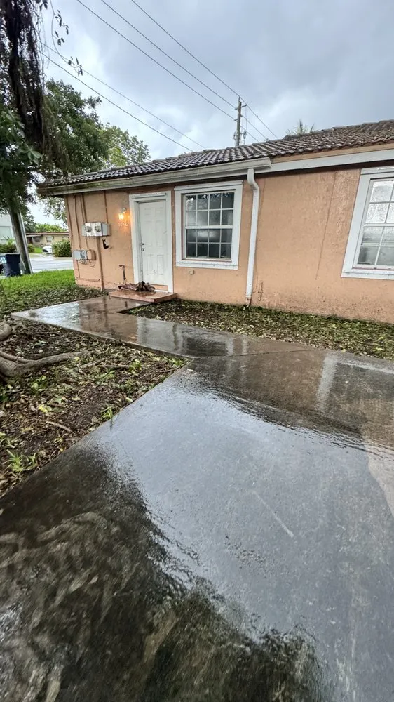 Custom landscaping services in Redland, FL - Rivero Landscape