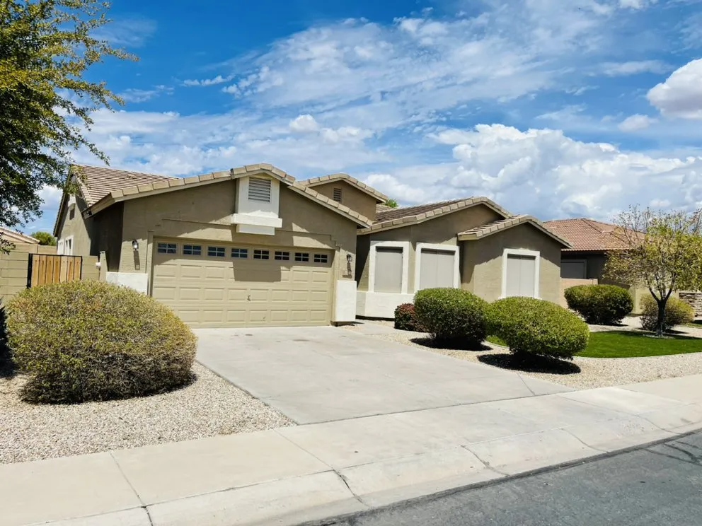 Top-rated lawn care service experts serving Surprise, AZ - Rivero Landscape