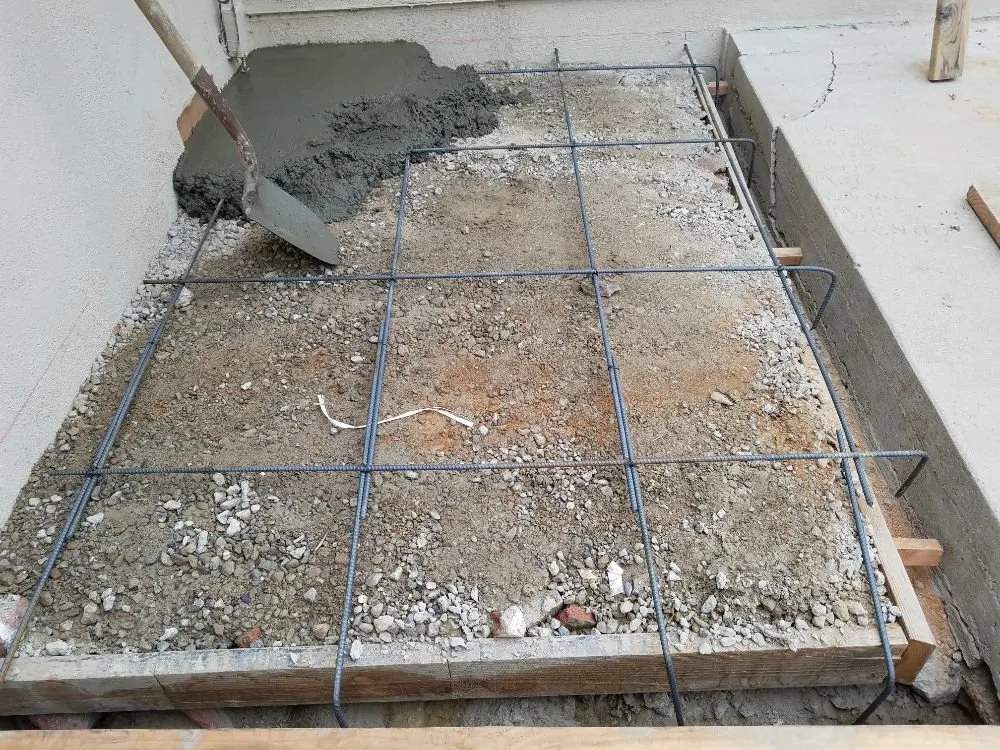 Professional lawn mowing service in Long Beach, CA - River's Contractors