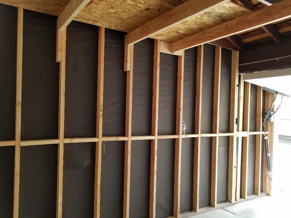 Custom yard maintenance for beautiful yards in Long Beach, CA by River's Contractors