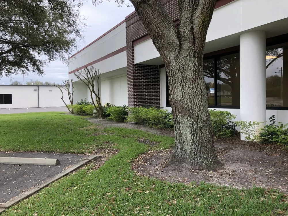 Top-rated yard maintenance for homes in Lutz, FL by Riverscapes