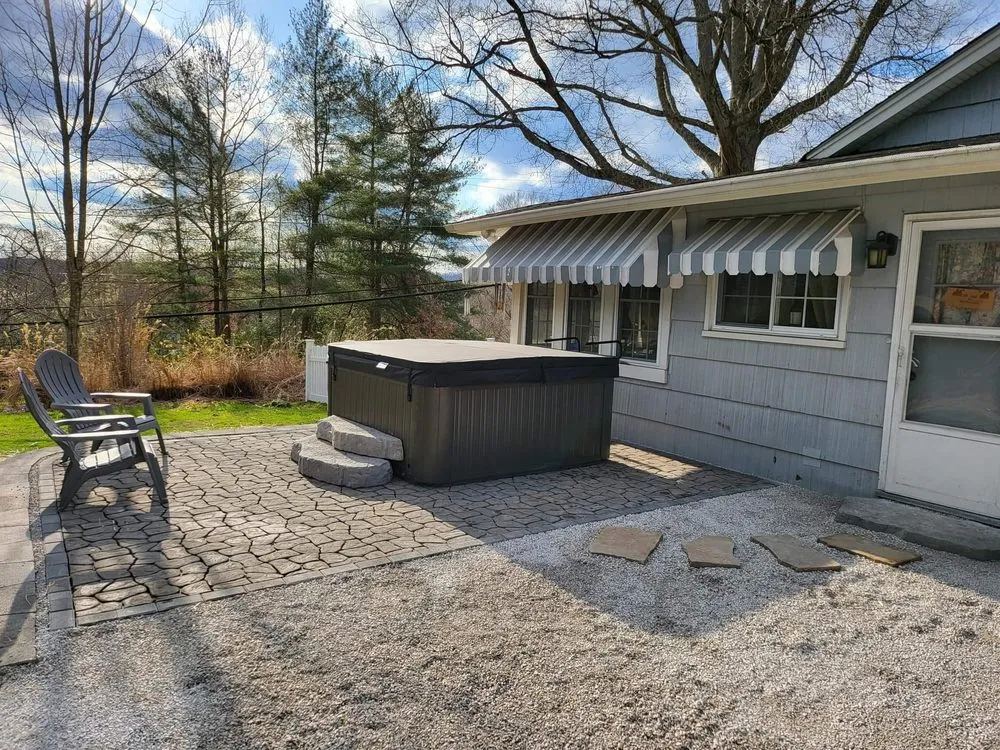 Local yard maintenance experts serving Clendenin, WV - Riverscapes Outdoor Living & Excavation