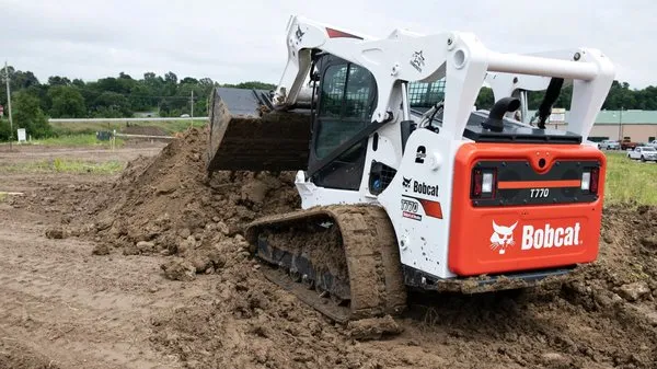 Riverside Landscaping & Trailer Rentals Logo