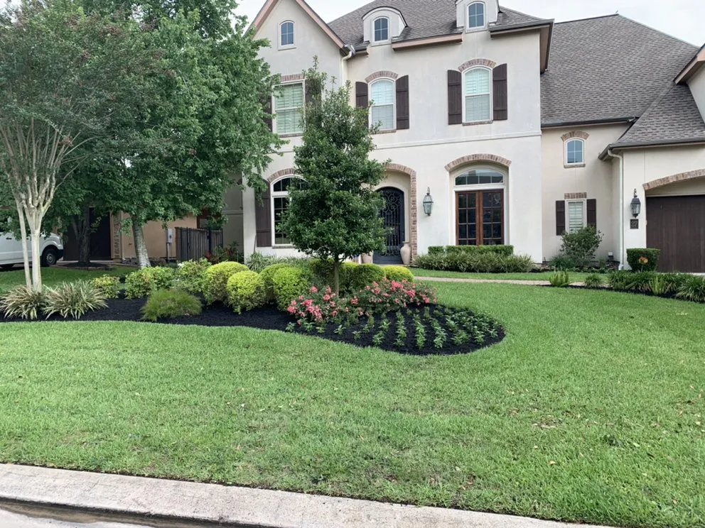 Affordable lawn mowing service for year-round maintenance across Conroe, TX - Riverside Lawn & Landscaping