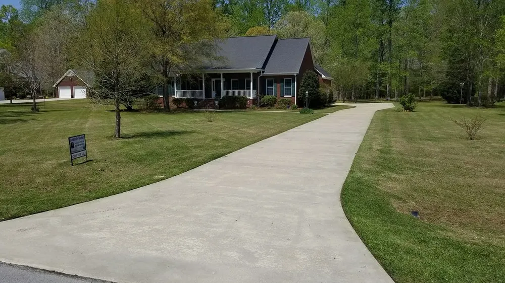 Reliable landscaping services with custom design in New Bern, NC by Rivertide Yard Pro