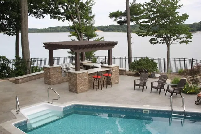 Expert yard cleanup service near you in Rockford, MI by Rivertown Landscapes