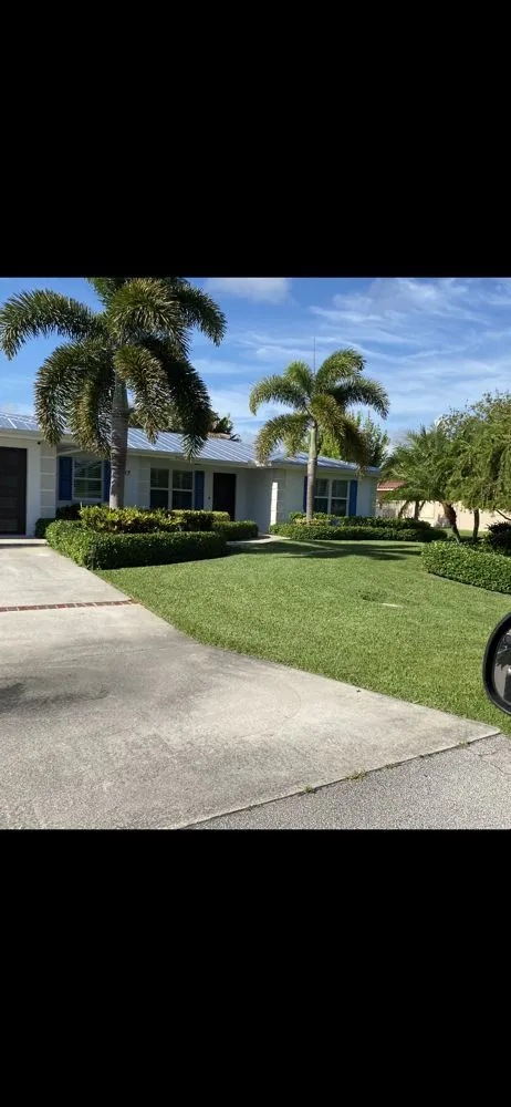 Top-rated lawn care service for homes in Sebastian, FL by Riverview Lawn Maintenance