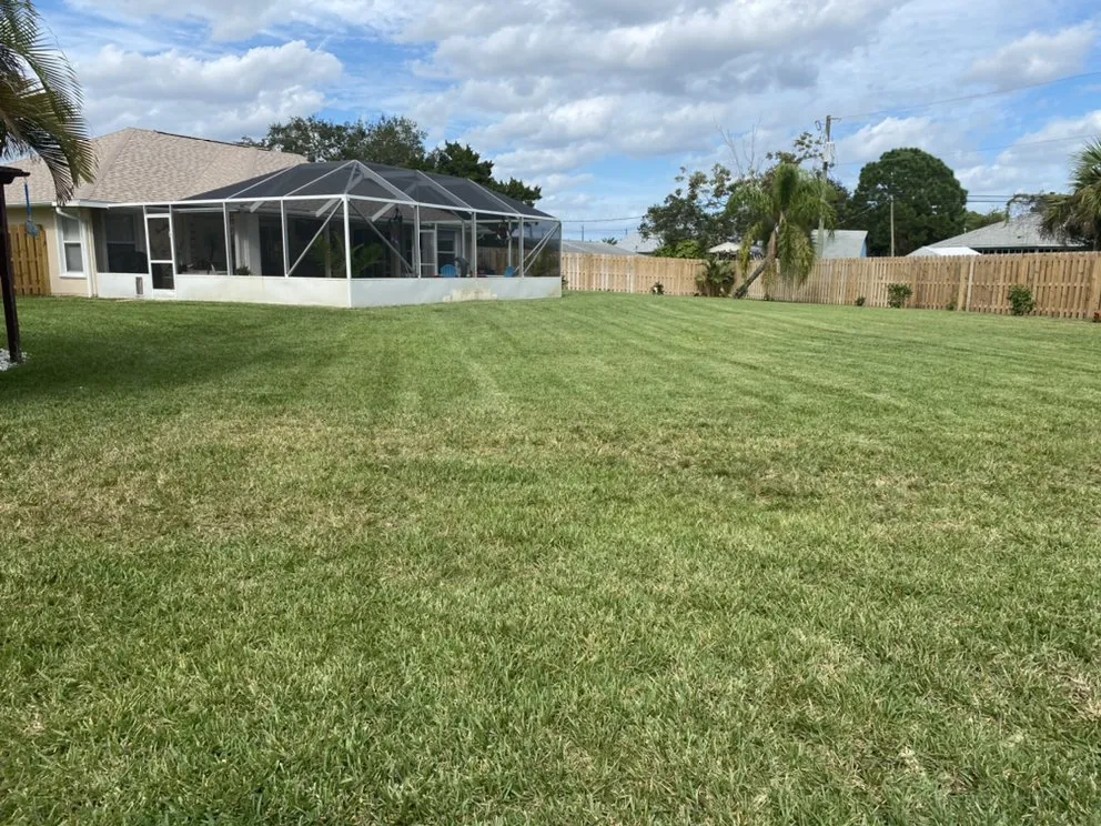 Reliable yard cleanup service in Sebastian, FL - Riverview Lawn Maintenance