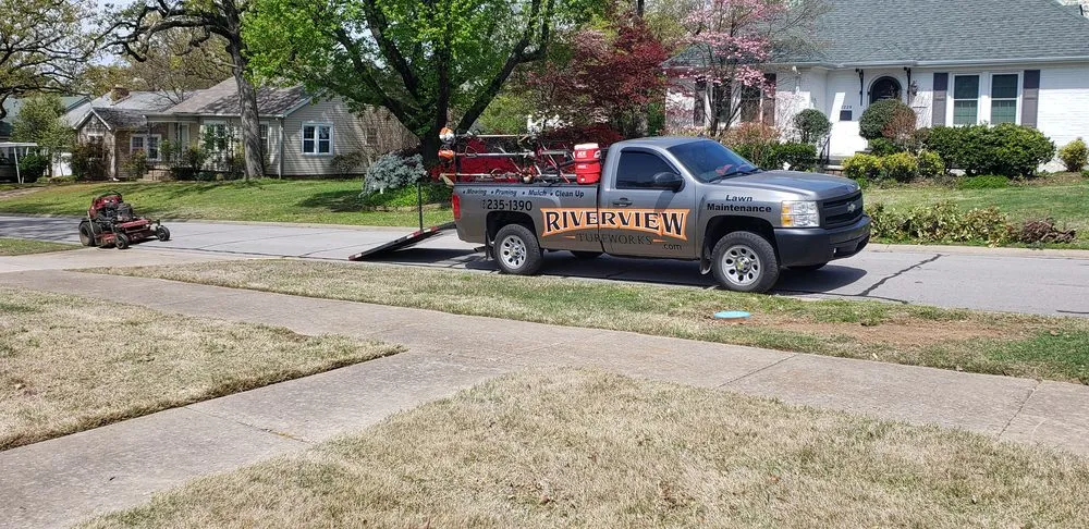 Top-rated landscape design in Van Buren, AR by Riverview Turfworks