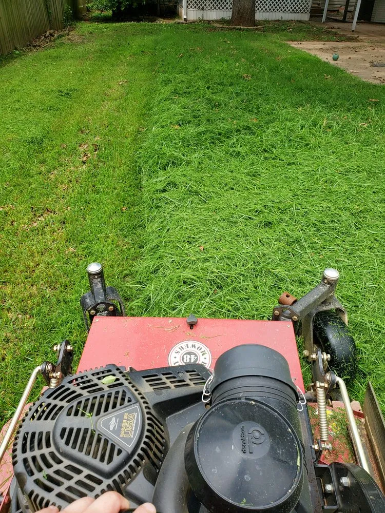 Top-rated landscape installation in Van Buren, AR - Riverview Turfworks