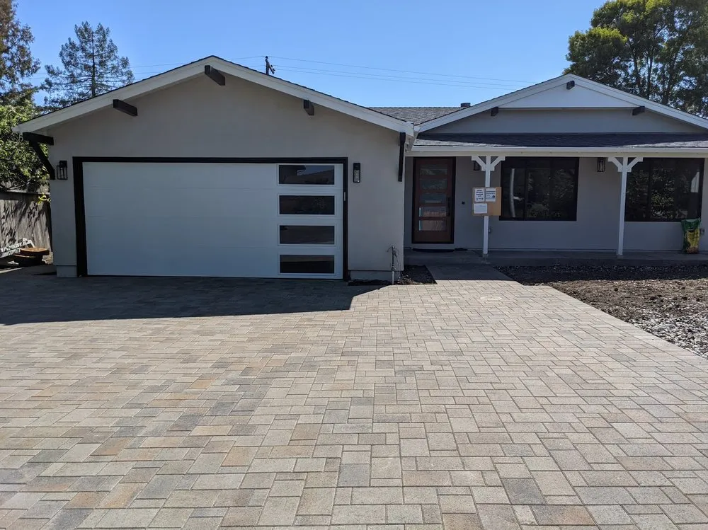 Local lawn care service with custom design across West Menlo Park, CA - Riverz Pro Green Landscaping