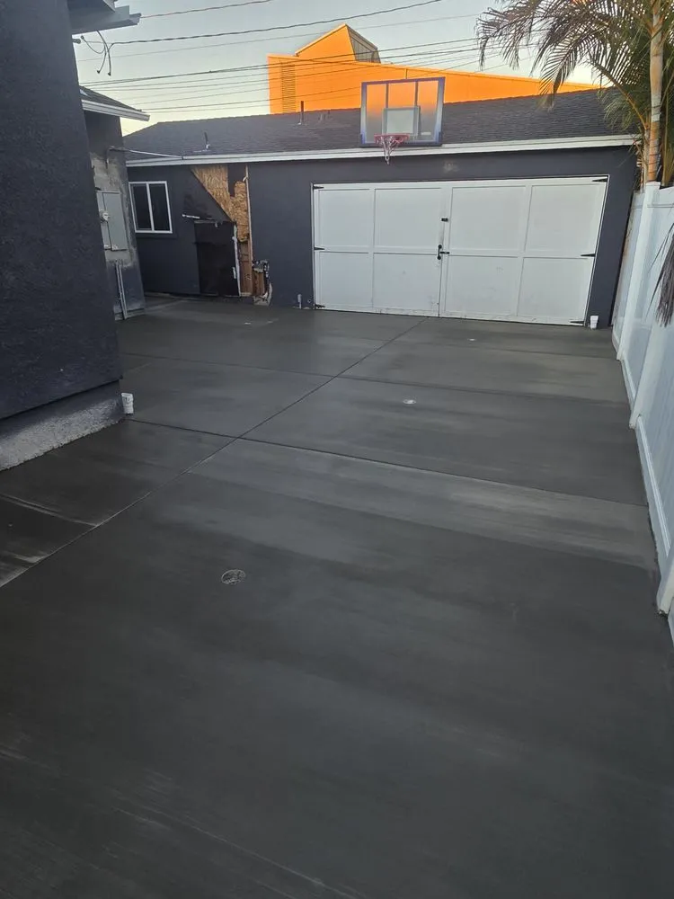 Local yard cleanup service in Westminster, CA by RIVO Landscaping