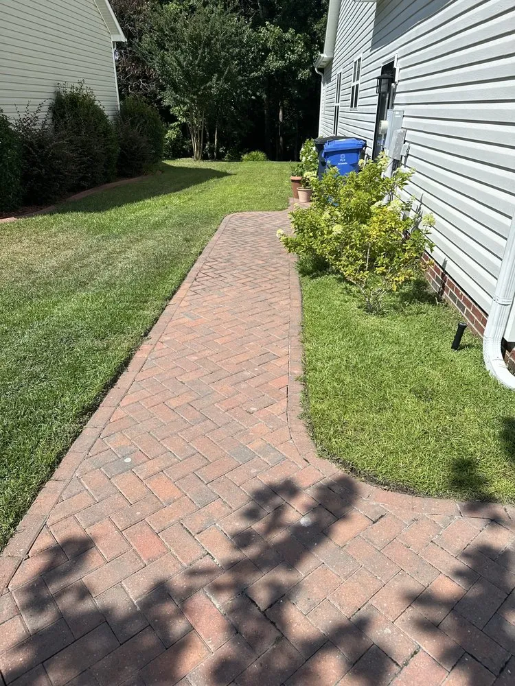 Top-rated lawn care service for year-round maintenance in Jacksonville, NC by RJ Dreamscape Designs