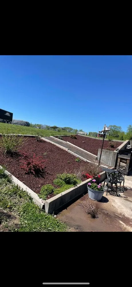 Custom landscape design in Chillicothe, MO - RJ Enterprises