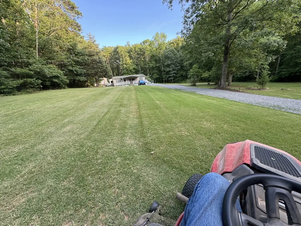 Expert yard maintenance in Fredericksburg, VA - R&J Improvements