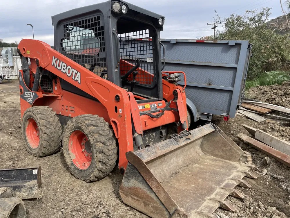 Top-rated yard cleanup service experts serving Escondido, CA - RJ Landscape Construction