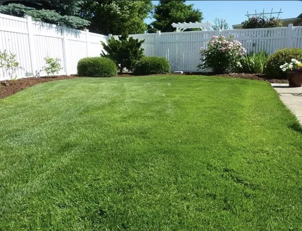 Trusted yard maintenance for residential properties in DeFuniak Springs, FL by R&J Landscape