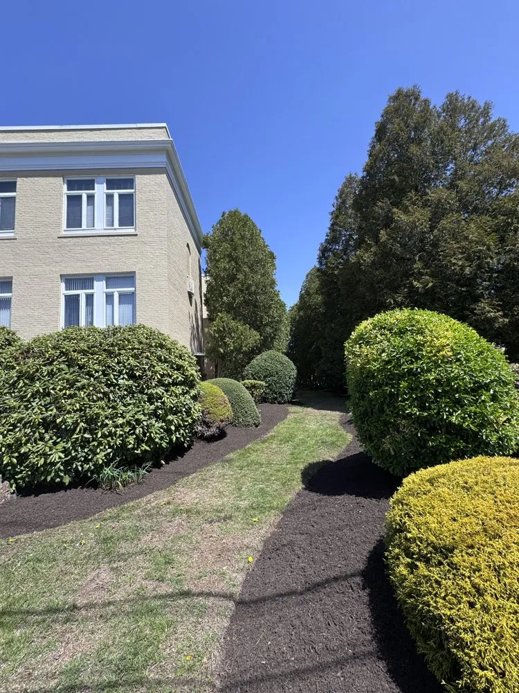 Affordable residential landscaping in East Haven, CT by R&J Landscaping