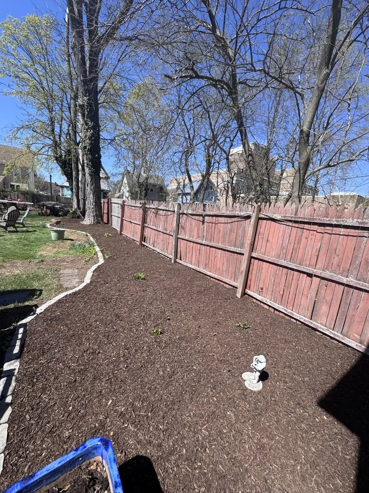 Professional lawn care service experts serving East Haven, CT - R&J Landscaping