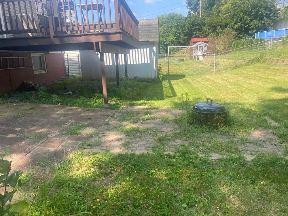 Professional landscape design near you in Muscatine, IA by R&J Lawn Care and Cleaning