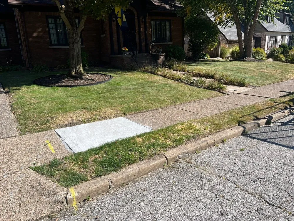 Local lawn mowing service in Muscatine, IA by R&J Lawn Care and Cleaning