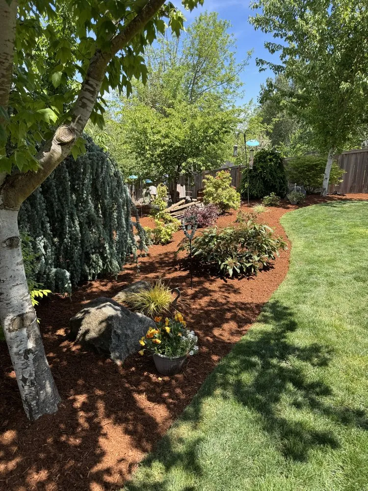 Top-rated residential landscaping in Salem, OR - R&J Lawn Maintenance