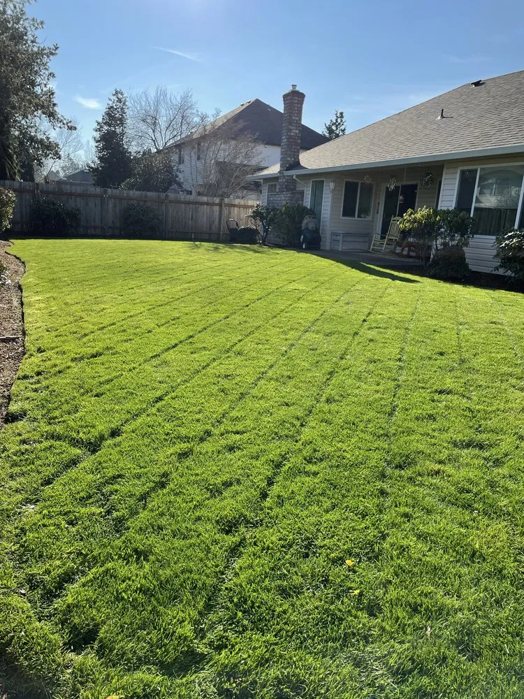 Custom outdoor landscaping experts serving Salem, OR - R&J Lawn Maintenance