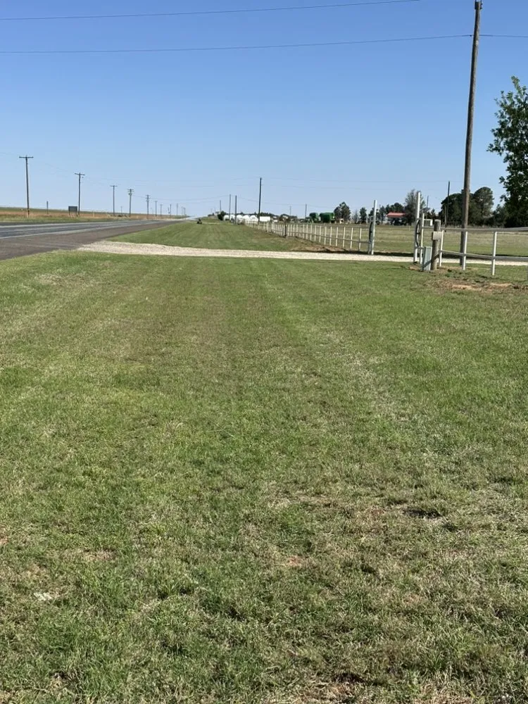 Custom lawn mowing service in Brownfield, TX - RJ Lawn Service