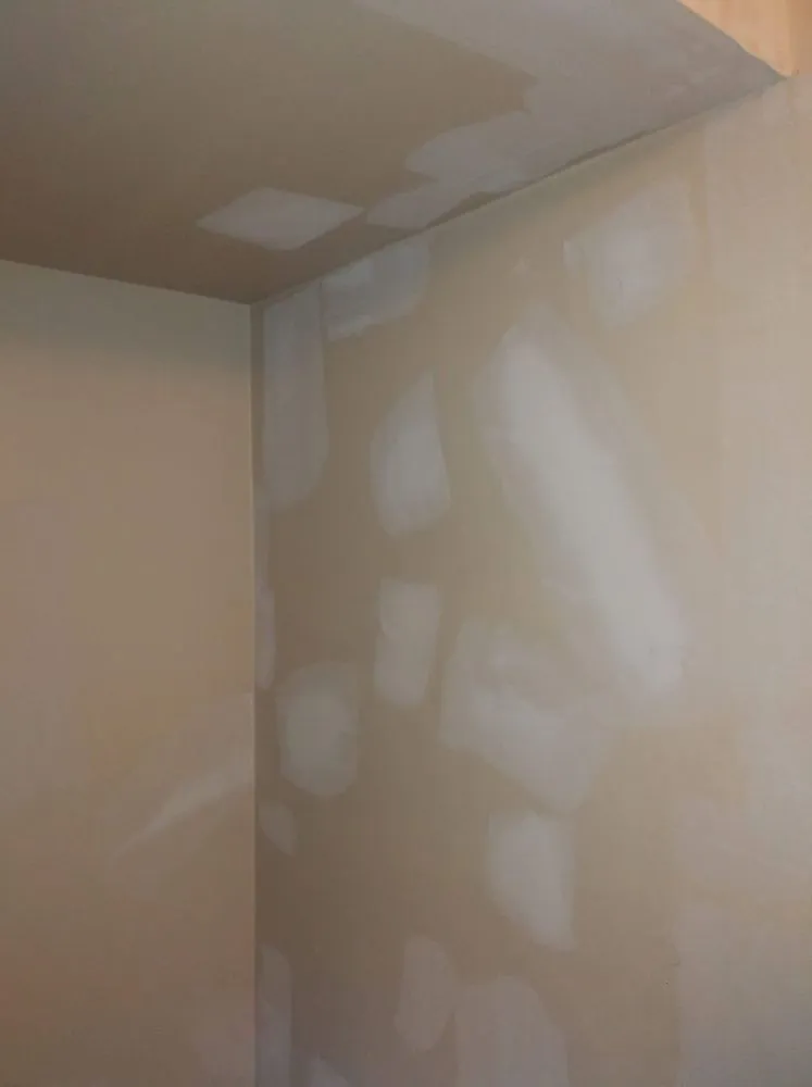 Professional lawn mowing service in Dayton, KY by RJ Lawns