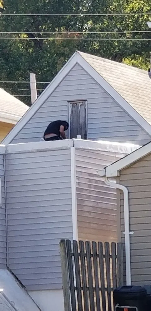 Expert lawn care service experts serving Dayton, KY - RJ Lawns