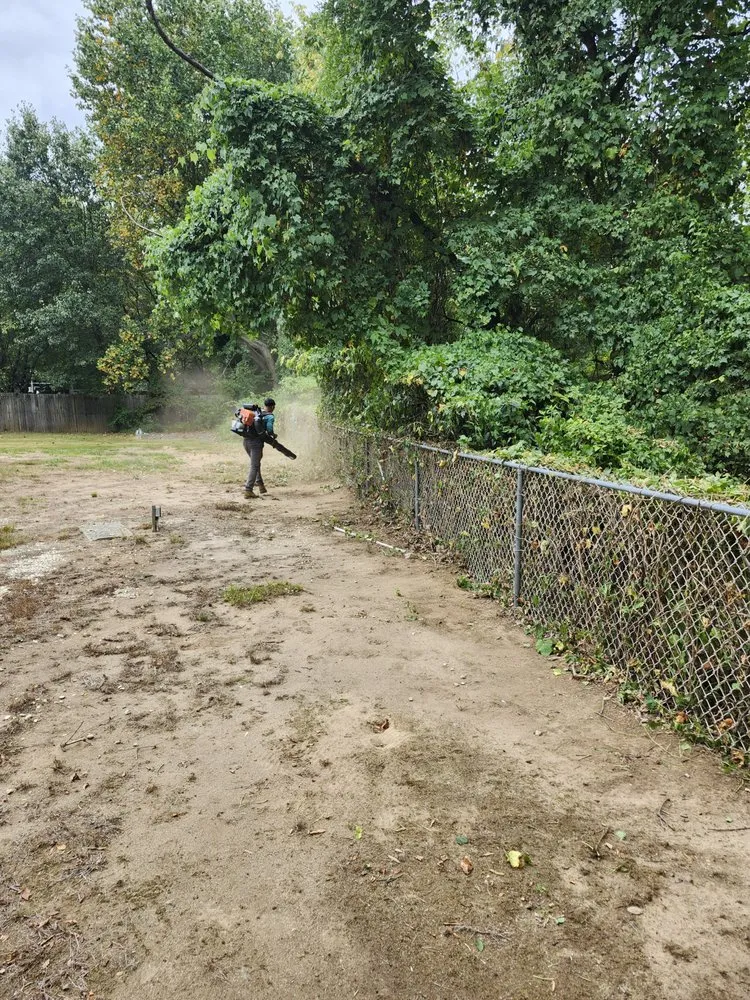 Custom outdoor landscaping experts serving Bensalem, PA - RJ Resolutions