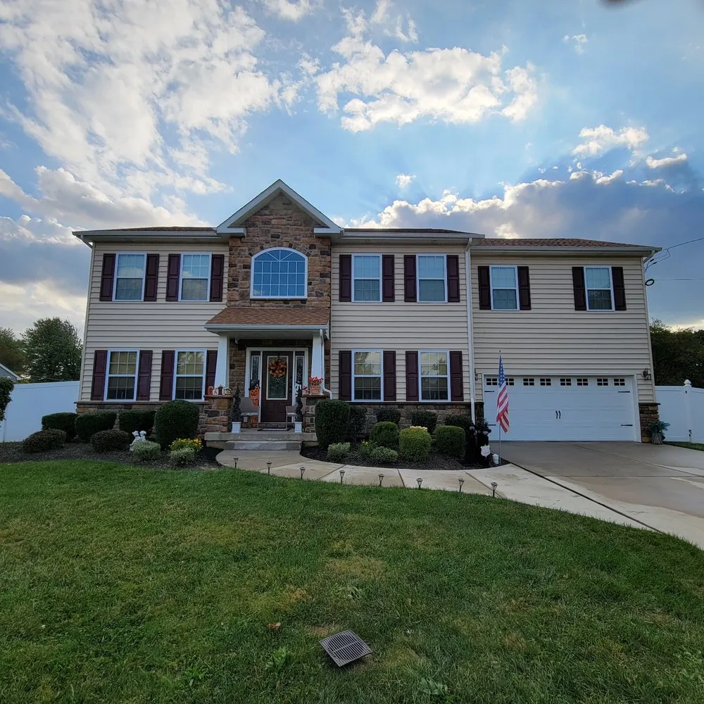 Local yard cleanup service in Bensalem, PA by RJ Resolutions