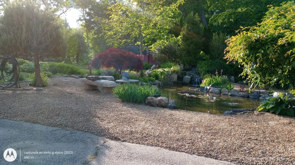 Local lawn care service experts serving Lowell, MA - R&J Services