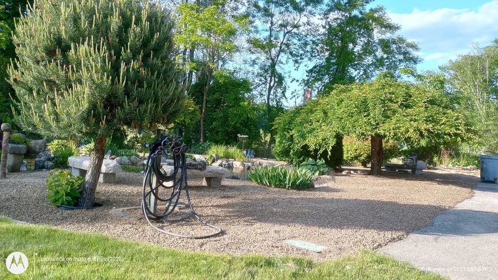 Expert lawn care service in Lowell, MA by R&J Services