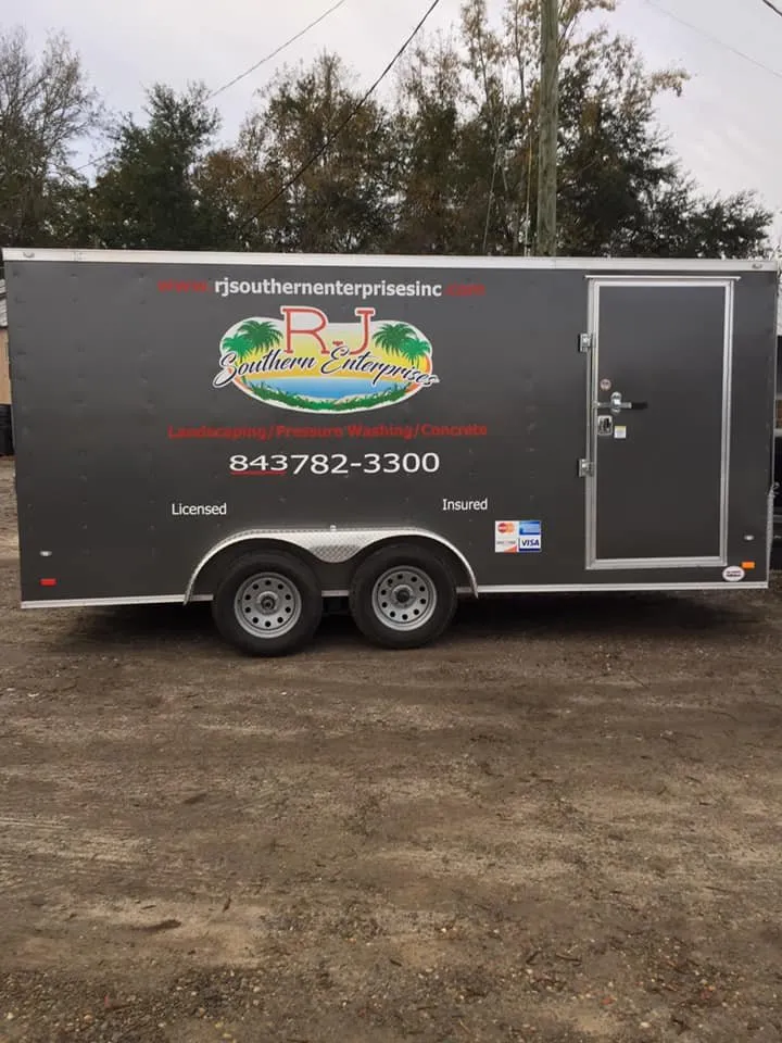 Custom yard maintenance in Walterboro, SC - RJ Southern Enterprises INC.