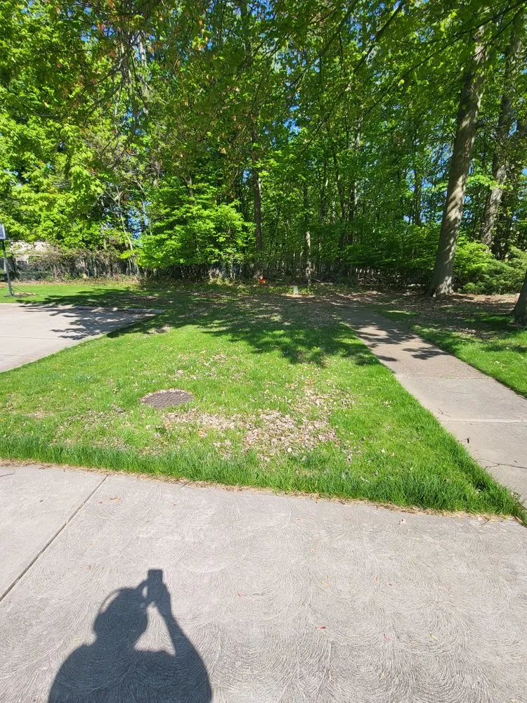 Trusted garden landscaping for beautiful yards across Timberlake, OH - RJH Lawn Care